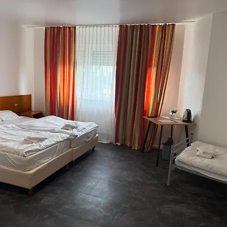 Main Crown Hotels